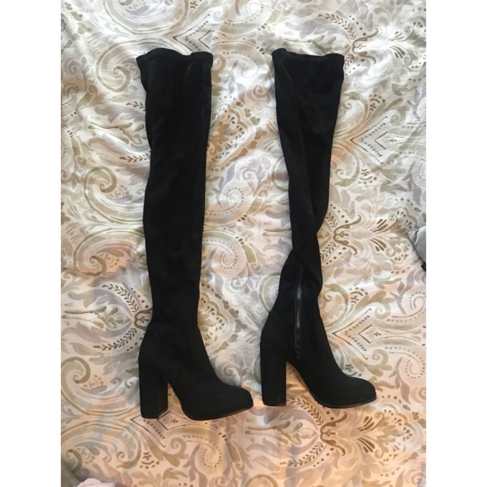 ASOS over-the-knee boot 🖤